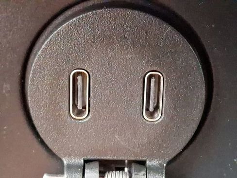 Used 2022 Volvo XC90 T5 Momentum w/ Climate Package image 28