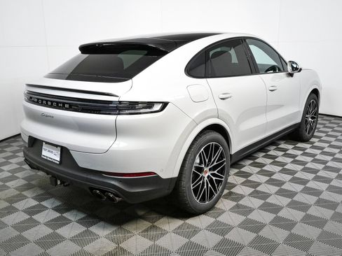 New 2026 Porsche Cayenne Coupe AWD/4WD image 29