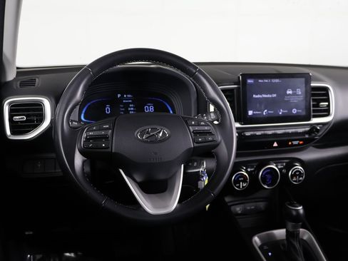 Used 2023 Hyundai Venue SEL w/ Cargo Package image 22