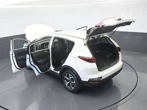 Used 2020 Kia Sportage LX image 60