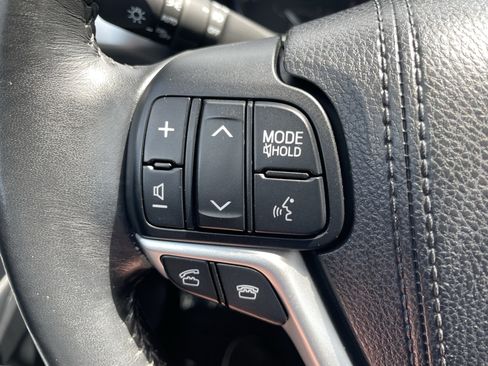 Used 2015 Toyota Highlander Limited AWD/4WD image 15