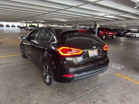 Used 2018 Kia Forte EX FWD image 3