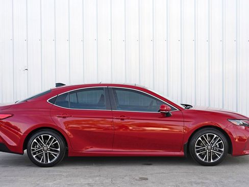 Used 2025 Toyota Camry XLE w/ Premium Plus Package image 52