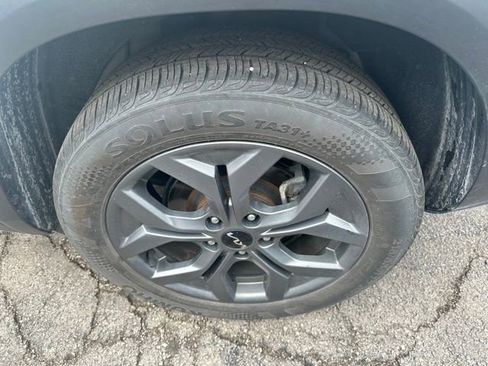 Used 2024 Kia Seltos S AWD/4WD image 7