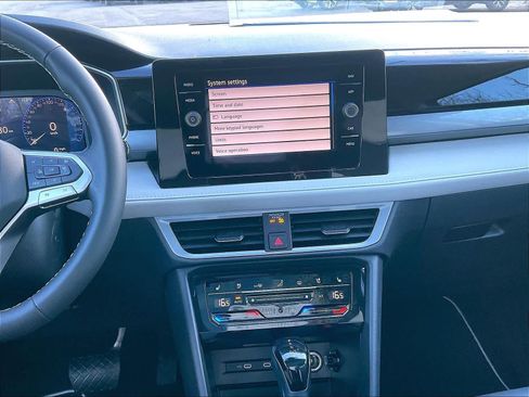New 2026 Volkswagen Taos SEL image 13