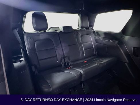 Used 2024 Lincoln Navigator Reserve AWD/4WD image 34