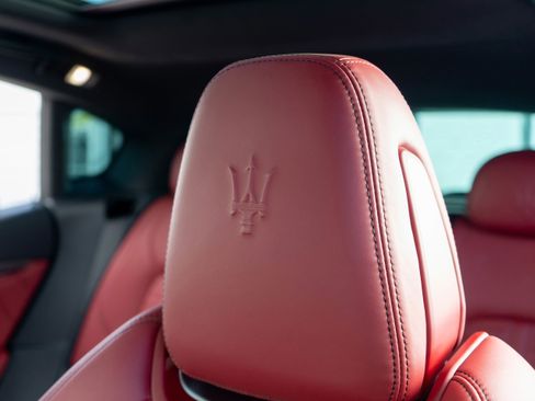 Used 2022 Maserati Levante Modena S image 23