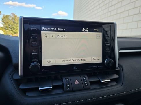 Used 2021 Toyota RAV4 Limited image 49