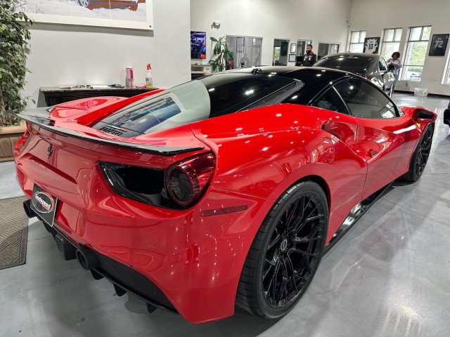 Used 2016 Ferrari 488 GTB RWD image 34