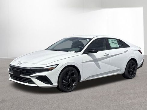 New 2026 Hyundai Elantra Sport FWD image 11