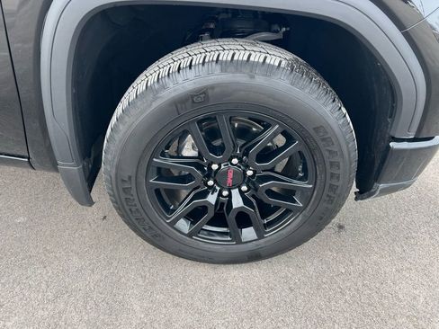 Used 2024 GMC Sierra 1500 Pro w/ Graphite Edition image 12