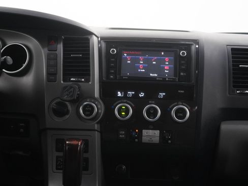 Used 2016 Toyota Sequoia Platinum AWD/4WD image 17