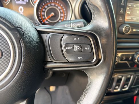 Used 2019 Jeep Wrangler Sport AWD/4WD image 15