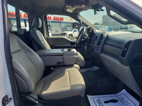 Used 2020 Ford F250 XL w/ Power Equipment Group AWD/4WD image 4