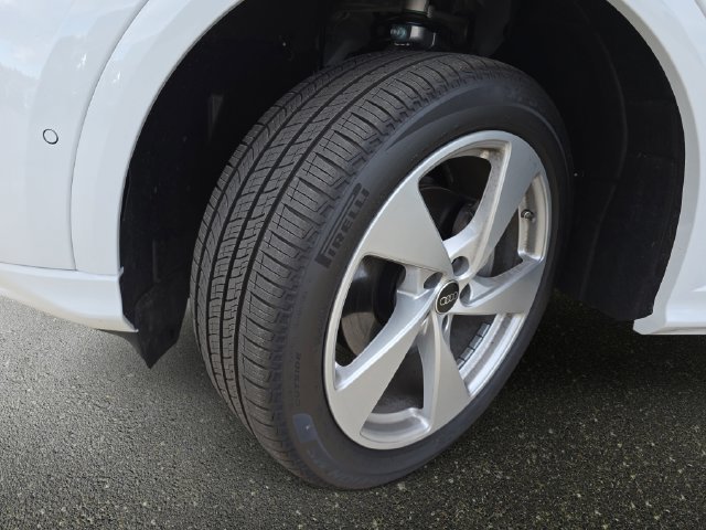Used 2025 Audi Q5 Premium Plus w/ Premium Plus AWD/4WD image 32