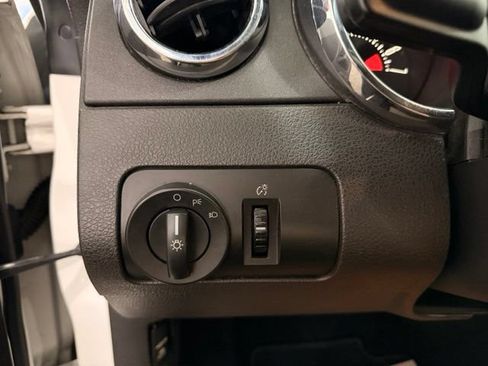 Used 2008 Ford Mustang Coupe RWD image 11