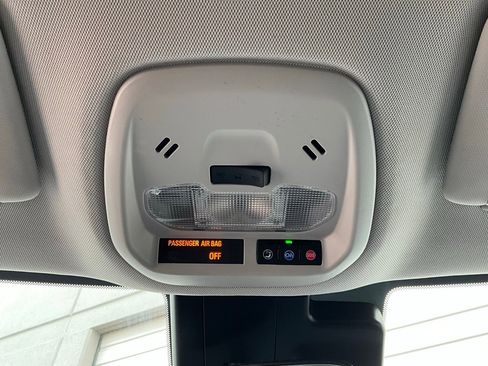 Used 2025 Chevrolet Trax LT image 16