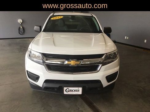 Used 2017 Chevrolet Colorado W/T AWD/4WD image 4