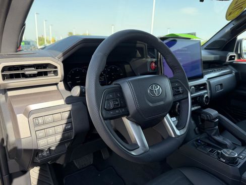 Used 2025 Toyota Tacoma TRD Off-Road w/ TRD Off Road Premium Package image 35