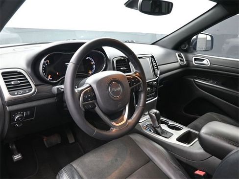 Used 2022 Jeep Grand Cherokee Laredo X image 23