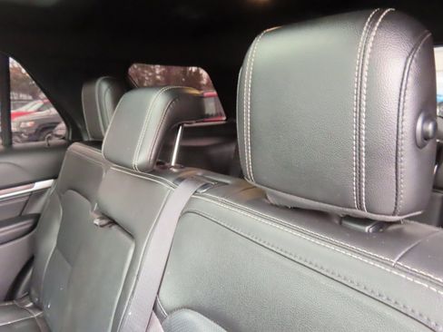 Used 2018 Ford Explorer Limited w/ Equipment Group 301A image 26