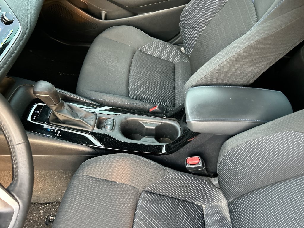 Used 2022 Toyota Corolla SE w/ SE Premium Package FWD image 27