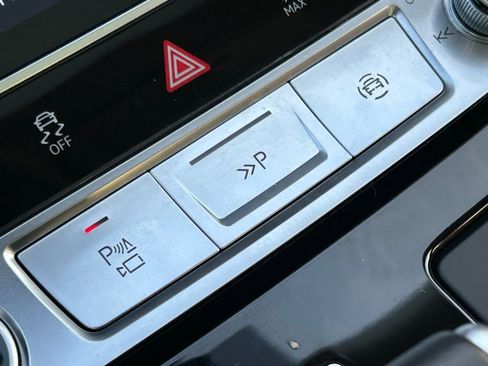 Used 2025 Audi Q7 3.0T Prestige image 33