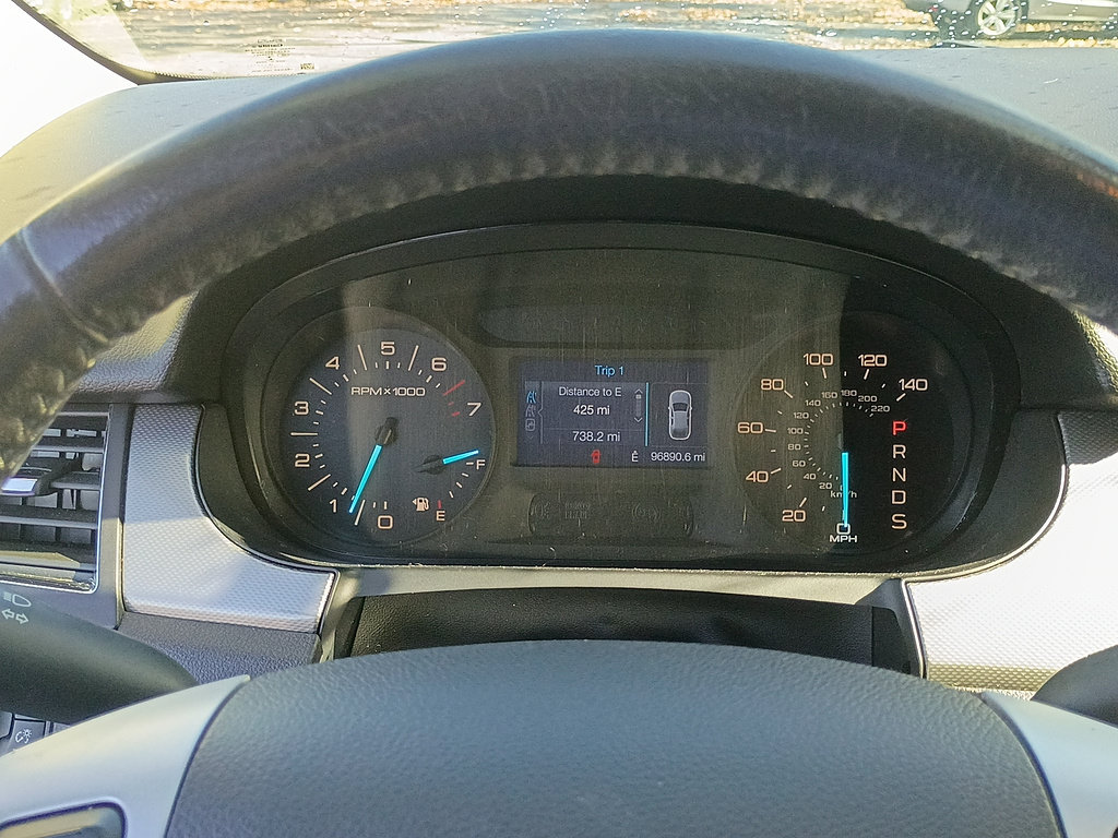 Used 2014 Ford Edge SEL FWD image 19