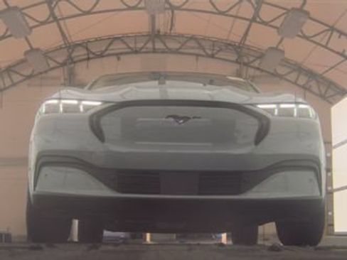Used 2025 Ford Mustang Mach-E Premium AWD/4WD image 3