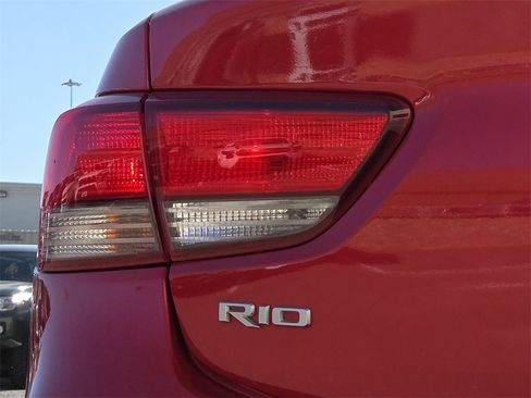 Used 2023 Kia Rio S image 12