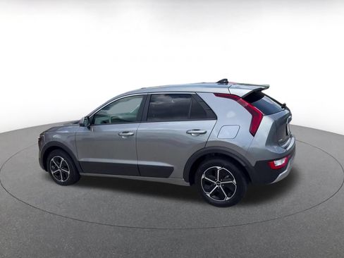 Used 2026 Kia Niro LX FWD image 9
