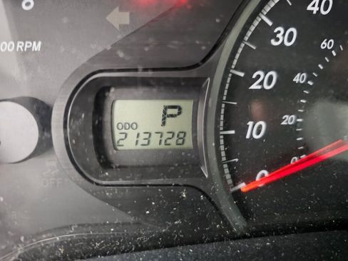 Used 2012 Toyota Sienna LE image 34