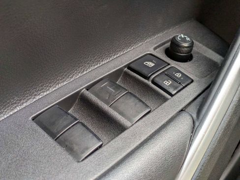 Used 2023 Toyota Corolla Cross XLE w/ Convenience Package AWD/4WD image 29