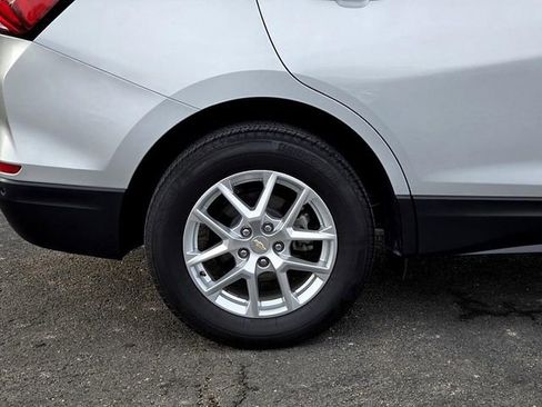 Used 2022 Chevrolet Equinox LT image 9