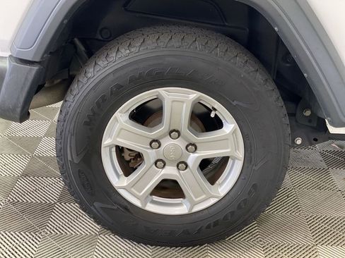 Used 2020 Jeep Wrangler Sport AWD/4WD image 35