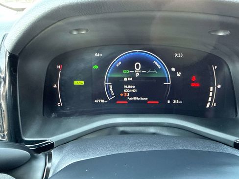 Used 2025 Toyota Camry LE FWD image 22