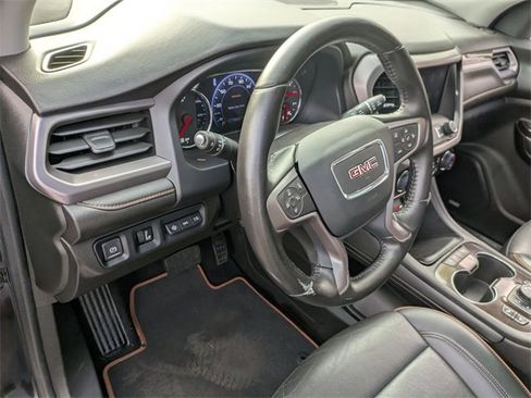 Used 2022 GMC Acadia AT4 w/ Technology Package image 16