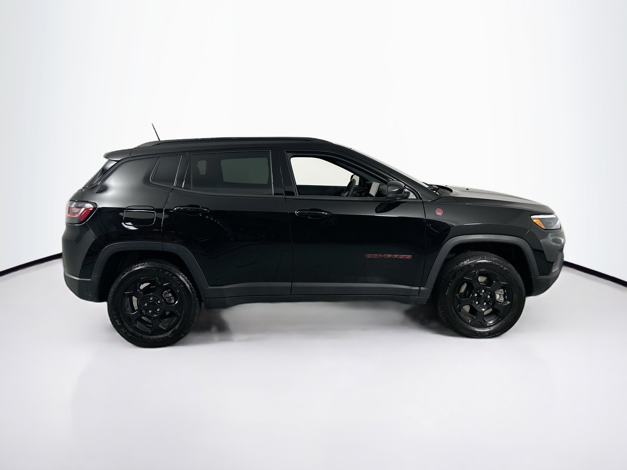 Used 2023 Jeep Compass Trailhawk w/ Trailhawk Elite Group AWD/4WD image 4