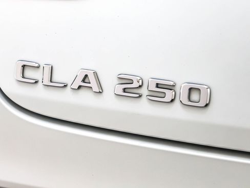 Used 2023 Mercedes-Benz CLA 250 image 9