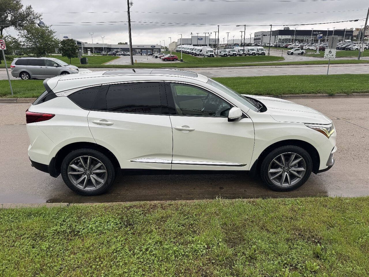 Used 2019 Acura RDX w/ Technology Package AWD/4WD image 6