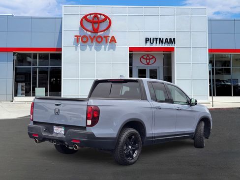 Used 2023 Honda Ridgeline Black Edition image 4