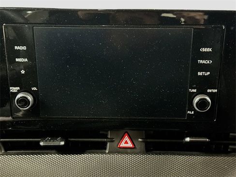 Used 2023 Kia Sportage LX image 12