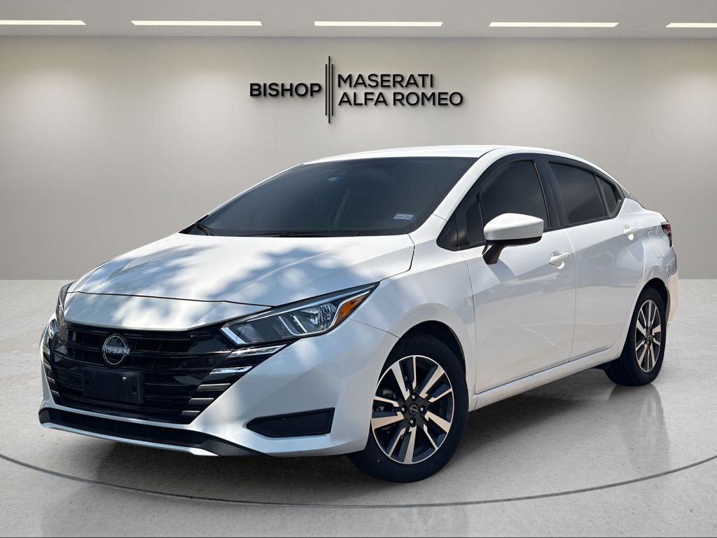 Used 2024 Nissan Versa SV FWD image 2