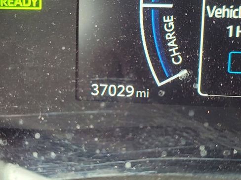 Used 2025 Toyota Camry SE image 23