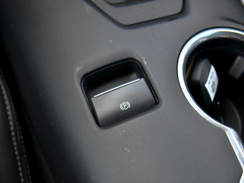 Used 2024 Ford Mustang GT Premium image 27