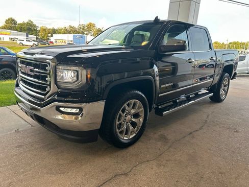 Used 2017 GMC Sierra 1500 SLT w/ SLT Premium Package RWD image 4