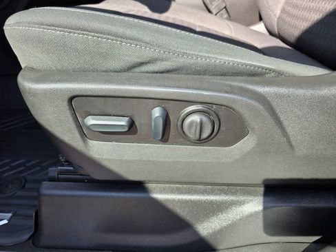 Used 2022 Chevrolet Silverado 1500 LT Trail Boss w/ Bed Protection Package image 15