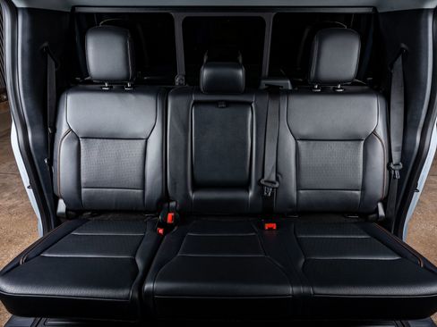 Used 2025 Ford F250 Lariat w/ Lariat Ultimate Package image 34