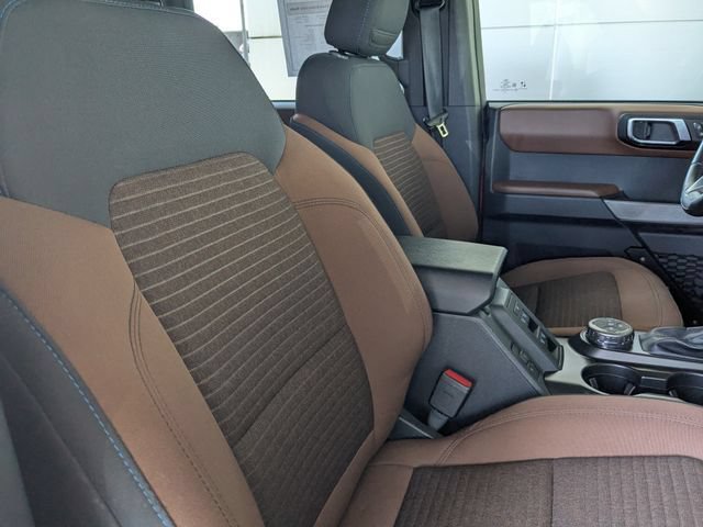 Used 2022 Ford Bronco Outer Banks AWD/4WD image 32