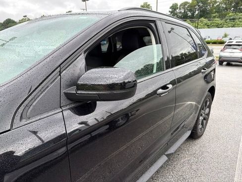 Used 2023 Ford Edge SE w/ Black Appearance Package AWD/4WD image 8